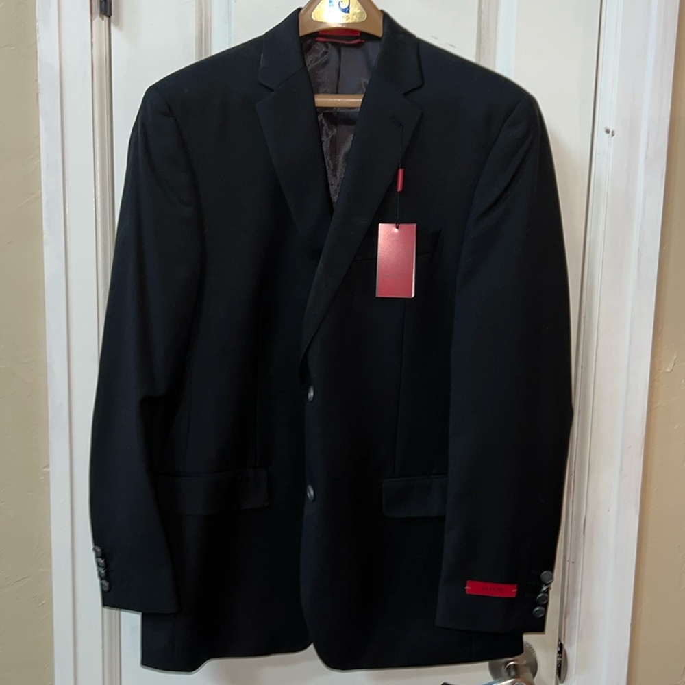 This is a never been worn Alfani black 100% wool blazer from Macy’s .  Size 42R.